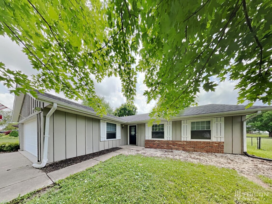 222 Road Greenwood IN House Rental in Greenwood, IN