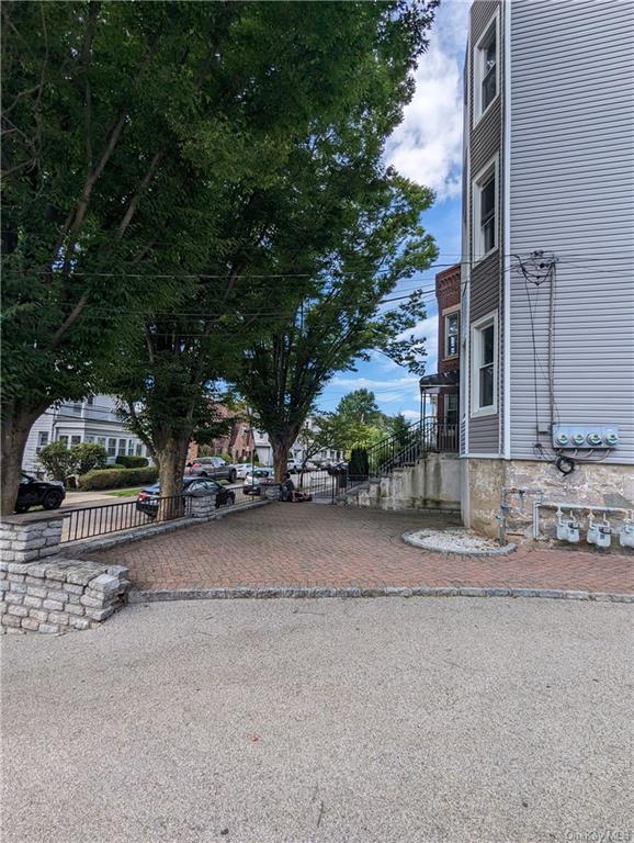 18 Sherman Ave Unit 1, Yonkers, NY 10705 Room for Rent in Yonkers, NY