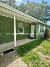 Building Photo - 1409 E 108th Ave