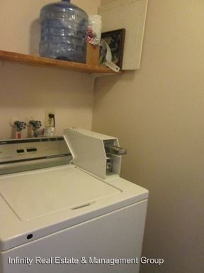 Foto del edificio - 1590-8-1/2 8 1/2 St SE