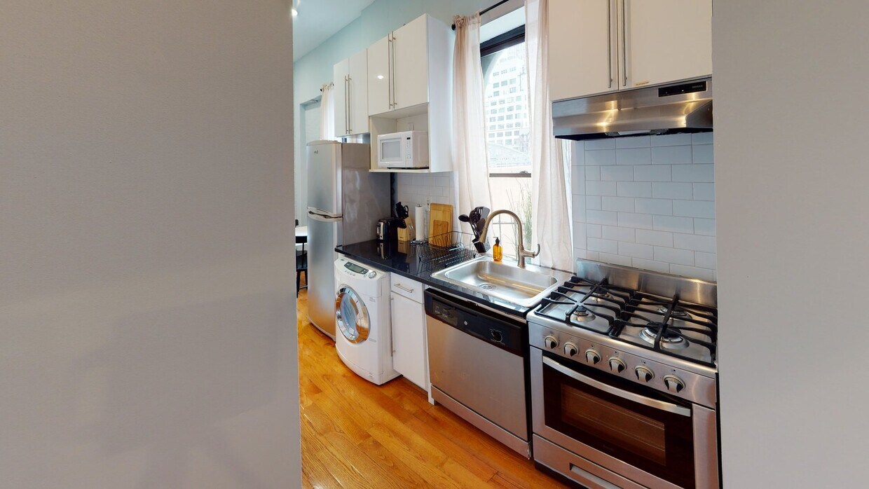 Photo - Room in Shared 2 bed/1 bath home