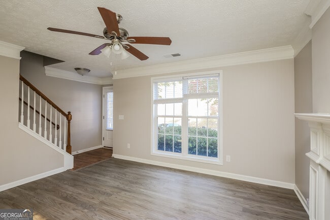 Foto del edificio - 4035 Riverside Pkwy