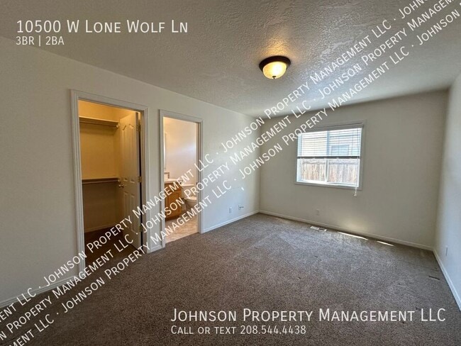 Foto del edificio - 10500 W Lone Wolf Ln