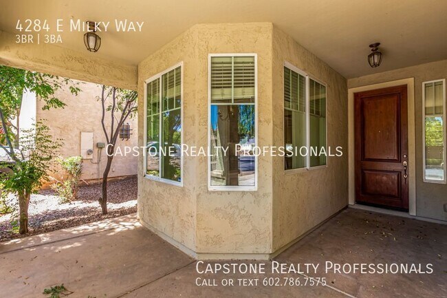Building Photo - Gorgeous 2 story 3 Bedroom 2.5 Bath home w...
