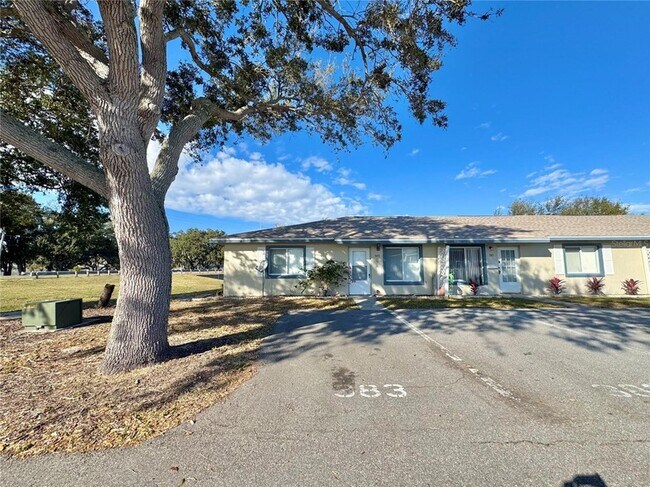 Foto del edificio - 383 Winter Ridge Blvd