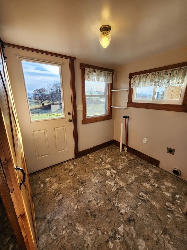 Building Photo - Beautiful Single Family House