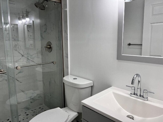 Foto del edificio - 8820 SW 132nd Pl