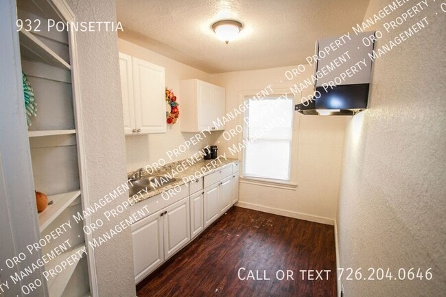 Foto del edificio - 932 Poinsettia-