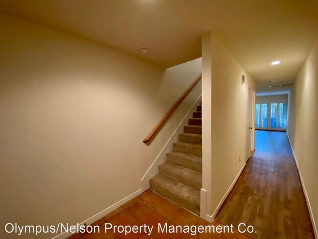 Foto del edificio - 2 br, 2.5 bath House - 3910 Mandell St