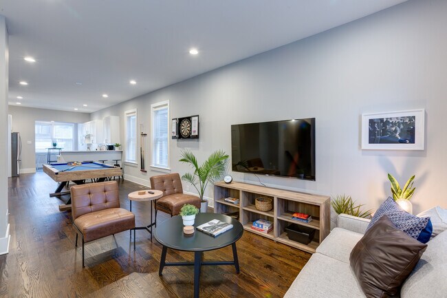 Foto del edificio - 1148 W Addison St