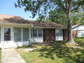 Building Photo - 1236D Hamilton Ct