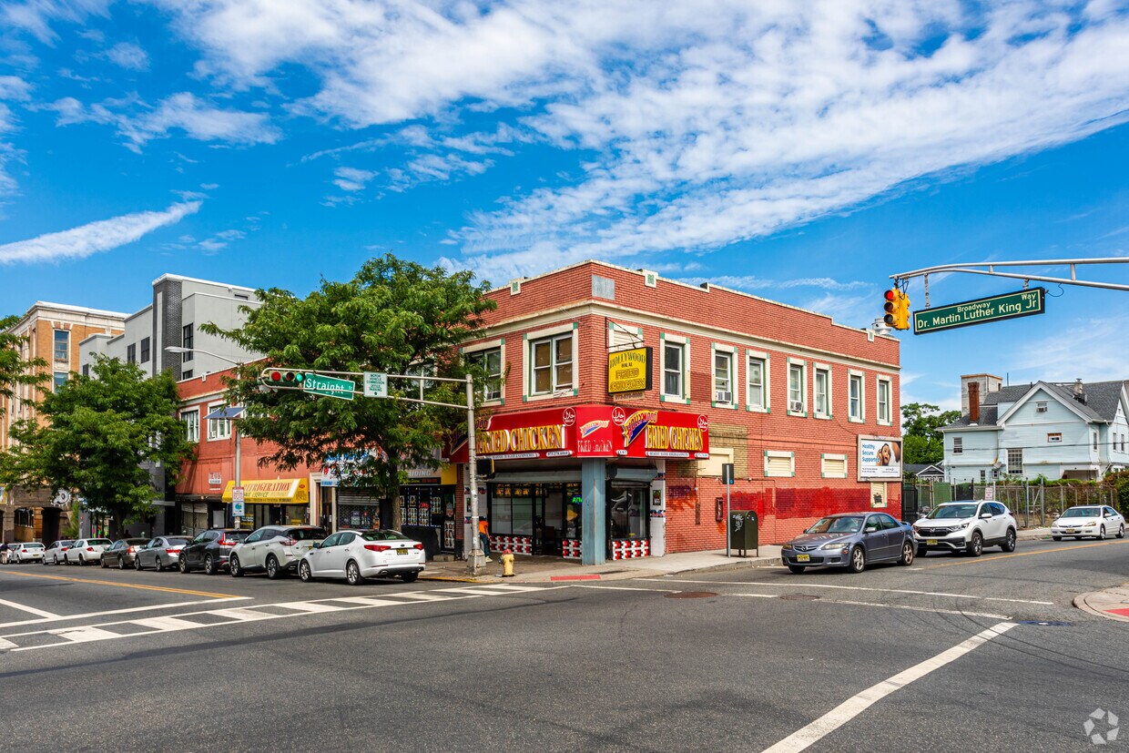 Primary Photo - 191 Broadway