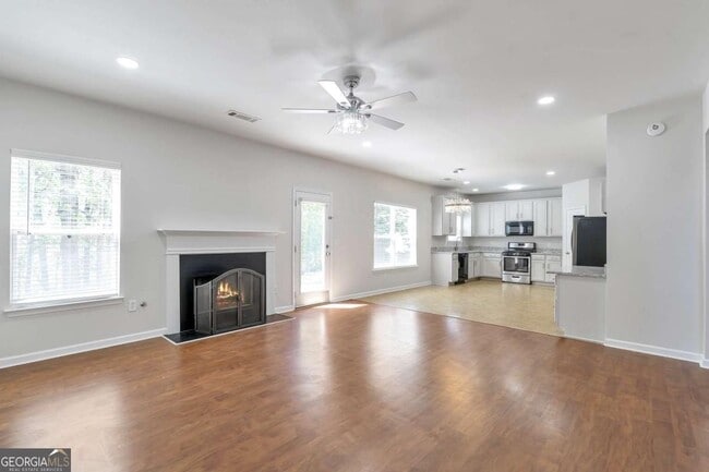 Building Photo - 1040 Rockbass Rd