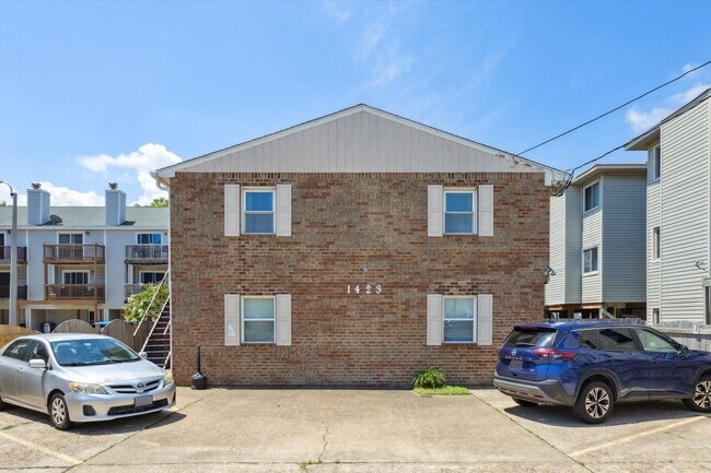 Building Photo - East Ovean View