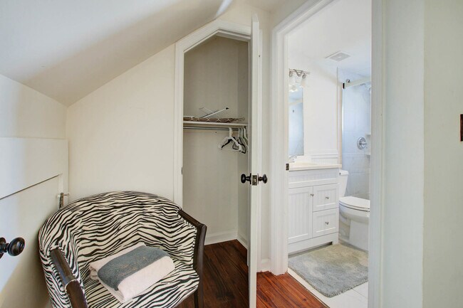 Foto del edificio - 342 King St