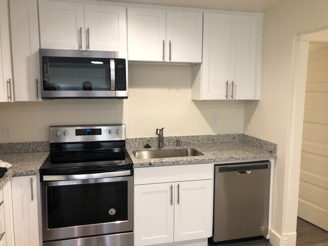 Foto del edificio - 4123 Whitman Ave N
