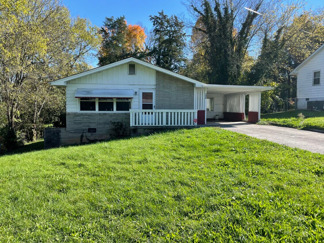 306 Woodhaven Ln, Clinton, TN 37716 House Rental in Clinton, TN