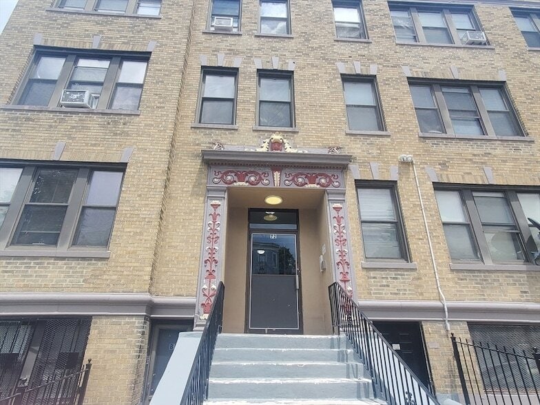 Foto principal - 72 Walnut Park
