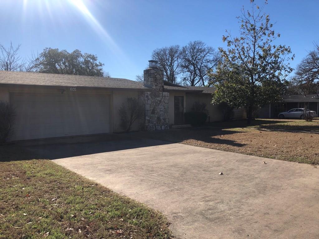 Primary Photo - 605 Cardinal Dr