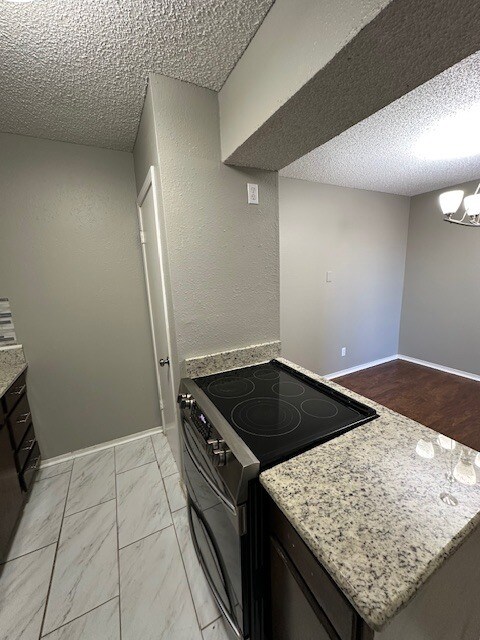 Foto del edificio - 401-412 12th Ave SE