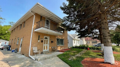 Building Photo - 3952 S 43rd St