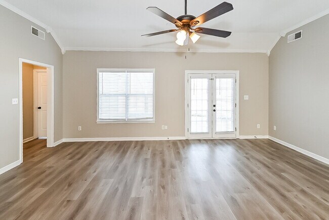 Foto del edificio - 3163 Big Ben S