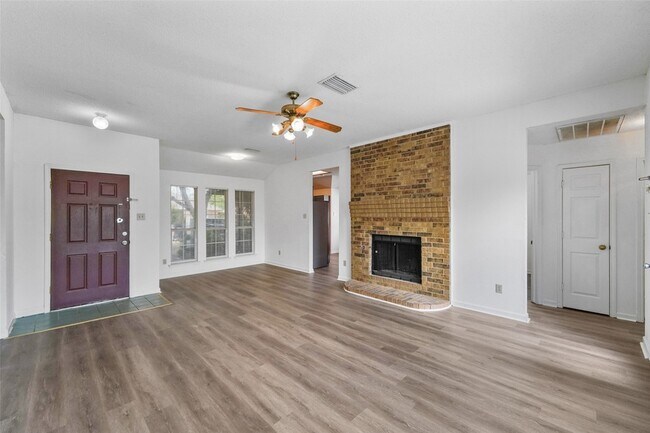 Foto del edificio - 2600 Waterloo Ln