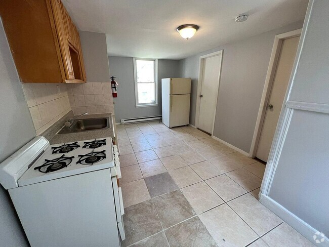 Building Photo - 142 Inslee Pl