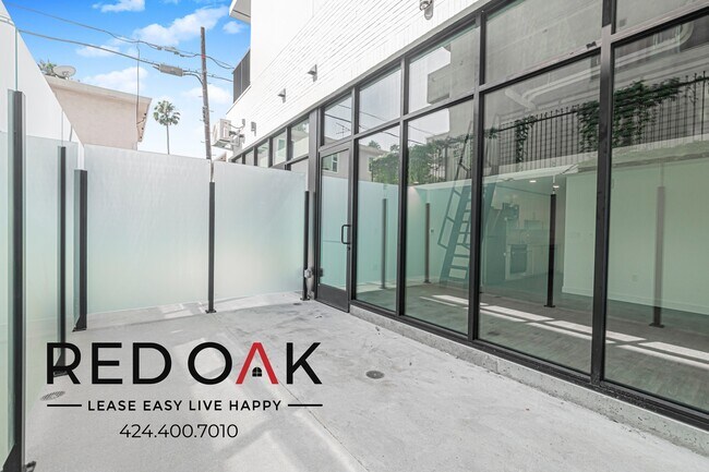 Foto del edificio - 1860 N Western Ave