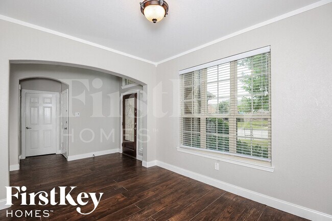 Foto del edificio - 5701 Fountain Flat Dr