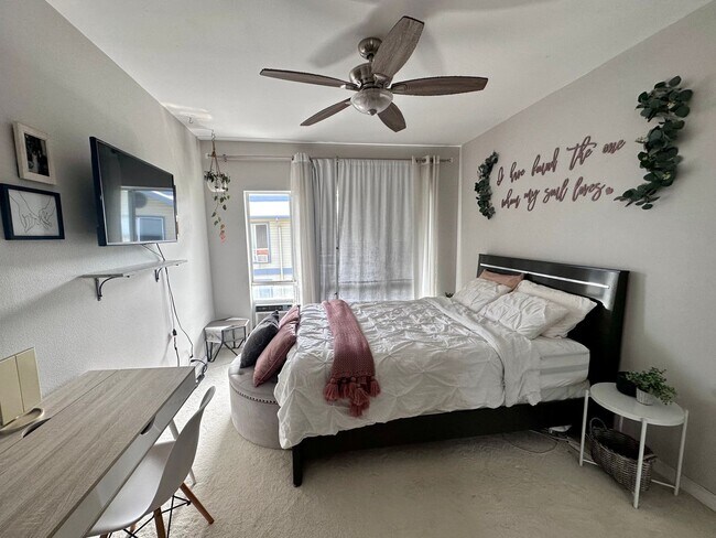 Foto del edificio - For Rent - [Sun Rise] 91-265 Hanapouli Cir...