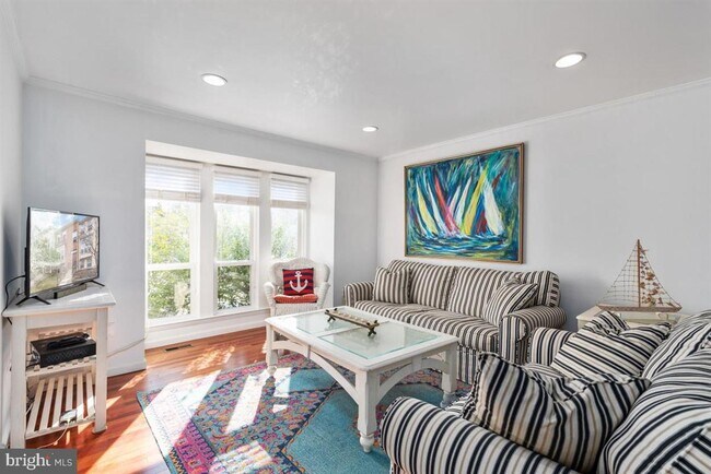 Foto del edificio - 8222 Tall Trees Ct