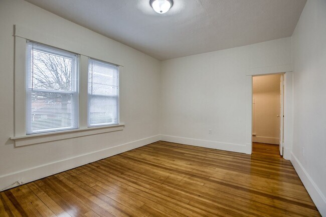 Foto del edificio - 1327 S 13th St