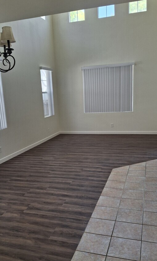 Building Photo - 1035 Paseo Ortega