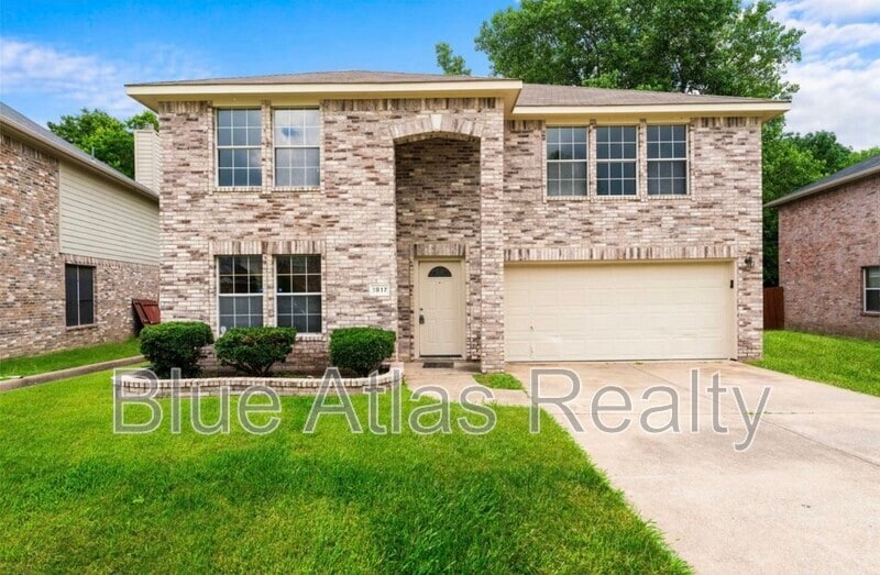 Foto principal - 1817 Cedarbriar Dr