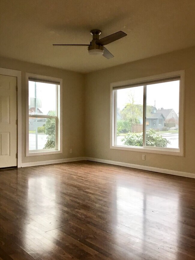 Foto del edificio - #14160 683-685 N First Ave