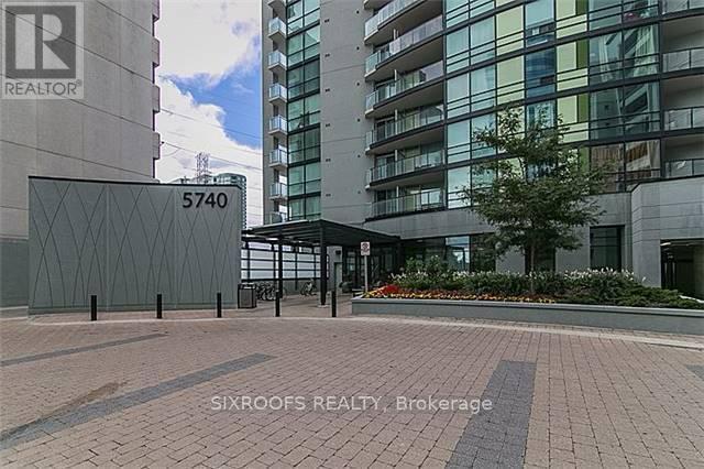 Primary Photo - 5740 Yonge St