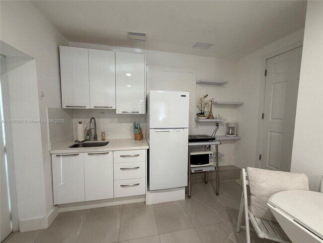 Foto del edificio - 260 NW 132nd Ave