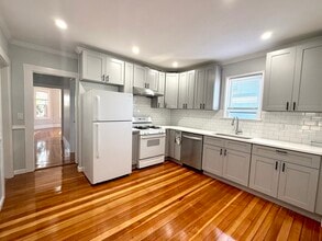 Building Photo - 19-21-21 Dearborn Ave