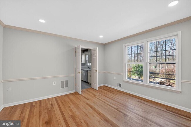 Foto del edificio - 21733 Oatlands Rd