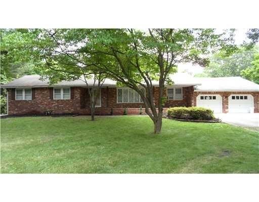 Primary Photo - 135 Church Ln
