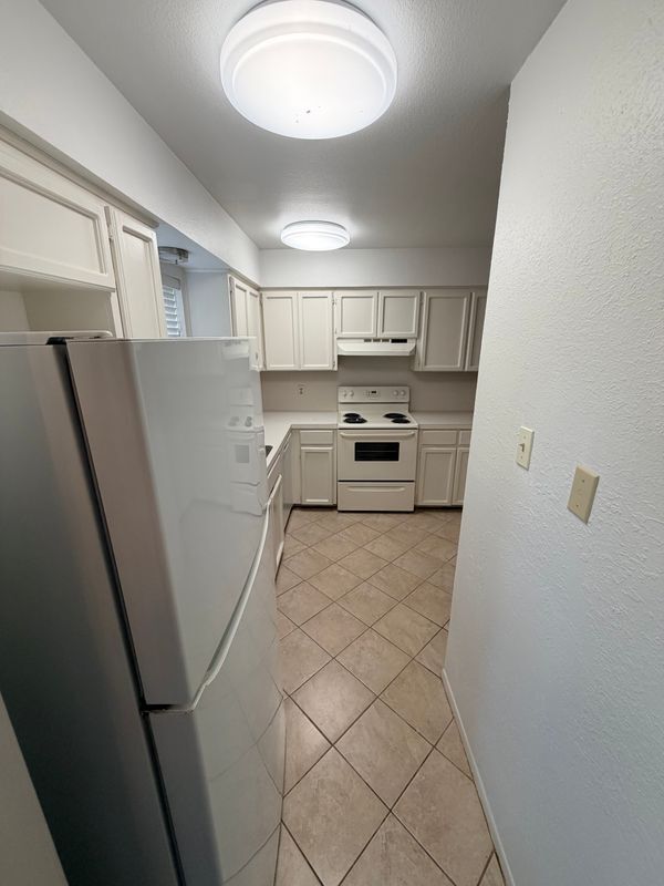 Foto del edificio - 5149 Middlecoff Cir