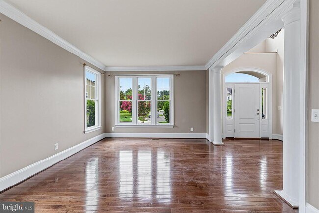 Building Photo - 1751 Tysons Crest Ln