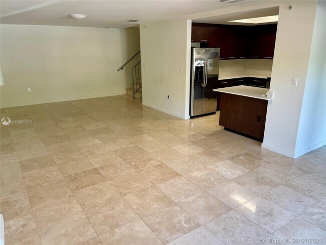Building Photo - 300 Majorca Ave
