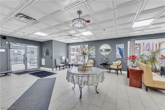 Foto del edificio - 797 E Market St