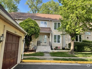 Building Photo - 12582 Garland Tree Ct