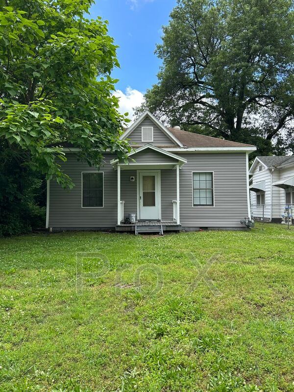 Foto principal - 305 W Forest St