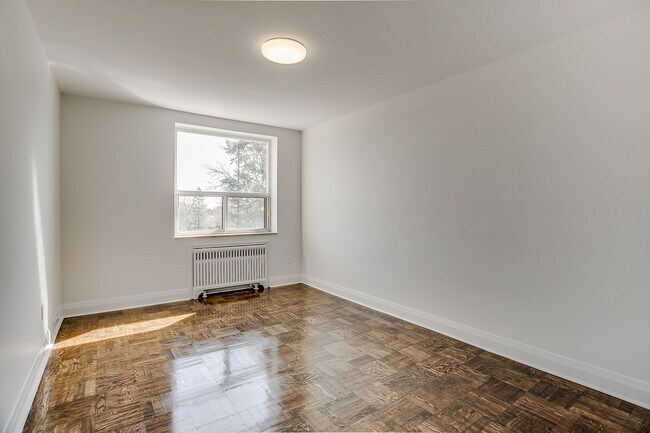 1 chambre - 29 Upper Canada Drive