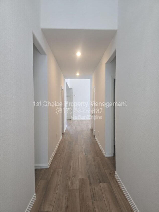 Foto del edificio - 10021 Elkhorn Dr
