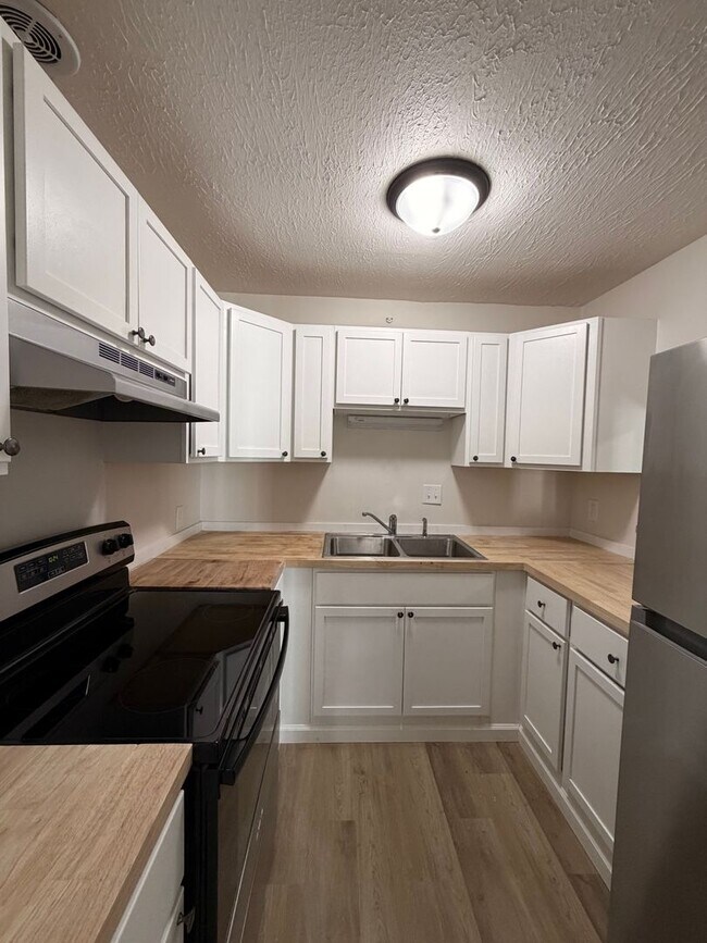 Interior Photo - Aurora Apartments